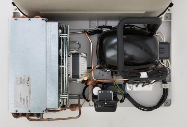 Gewerbekühlschränke Serie GN 2/1 (650 Ltr. Isolierung 70