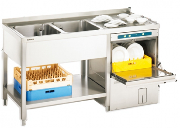 Spülzentrum aus CNS 1500x600x850mm