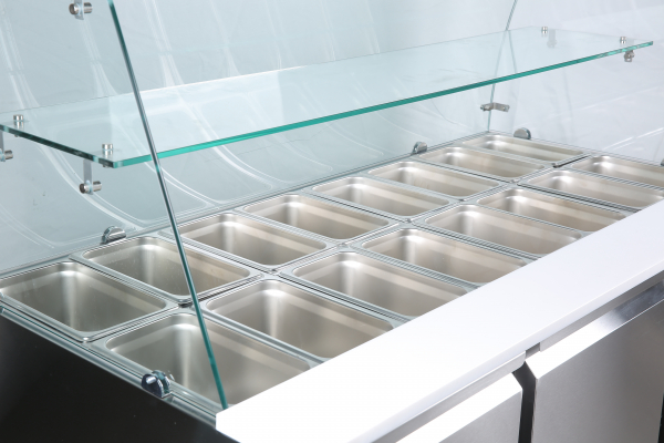 Saladette 2-türig und Glasaufsatz -240 Liter